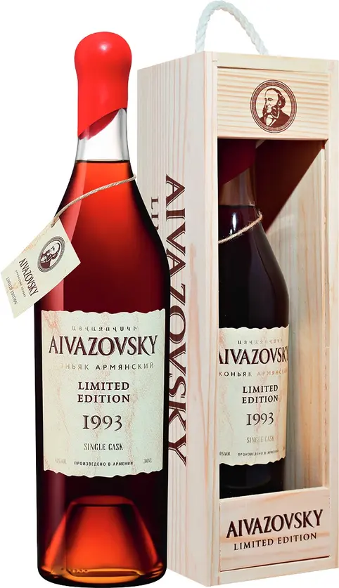 Коньяк "Айвазовский" Лимитед Эдишн, 1993, в деревянной коробке,  0.7 л: Фото 1