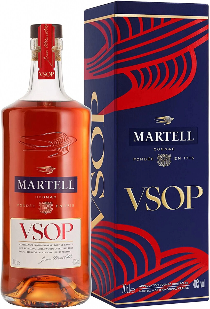 Коньяк "Martell" VSOP Aged in Red Barrels, gift box,  0.7 л